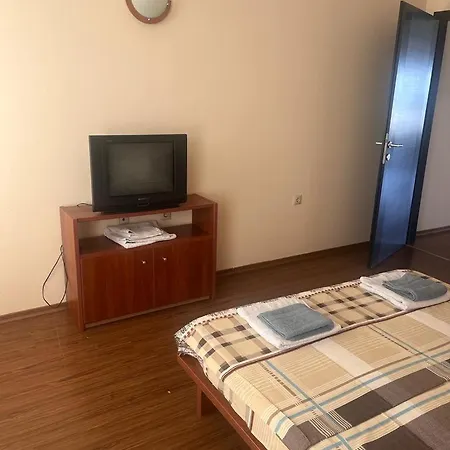 Del Sol Apartment *