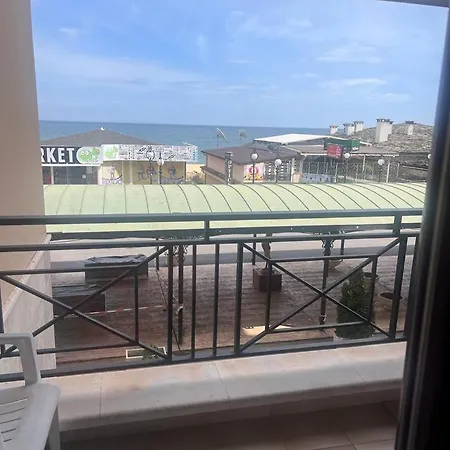 Del Sol Apartment *